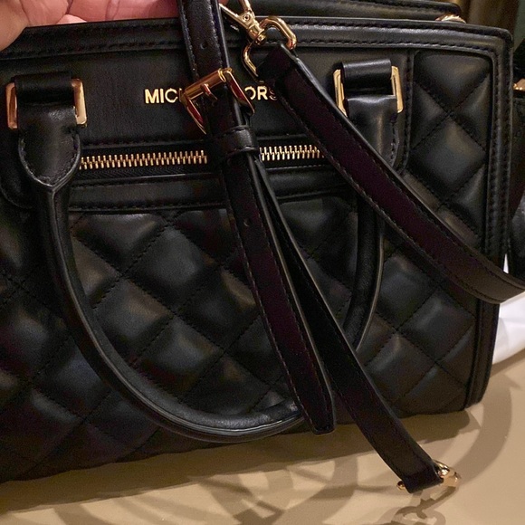 MICHAEL KORS Selma Black Quilted Leather Crossbody Satchel Shoulder Bag - Picture 12 of 16